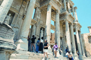 руины Эфеса