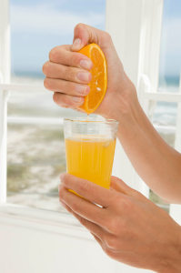 Свежеприготовленный апельсиновый сок