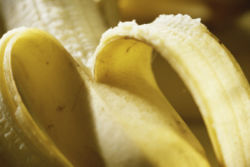 Банан без кожуры