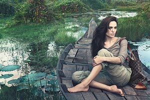 Анджелина Джоли Louis Vuitton