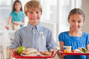 Питание в школьных столовых