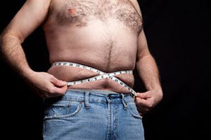 Трудности на работе способствуют увеличению веса у мужчин
