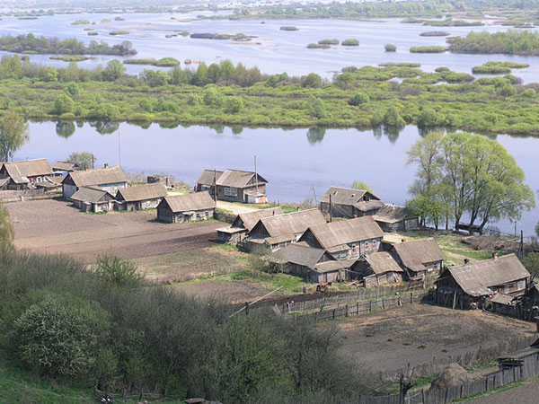 http://www.raut.ru/files/tato/gallery/village/1521261.jpg