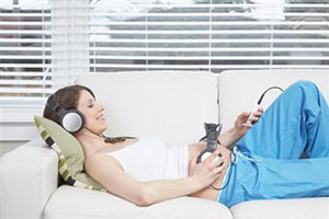 Беременным полезно слушать музыку