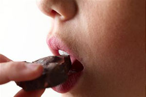 Употребление шоколада предотвращает появление морщин