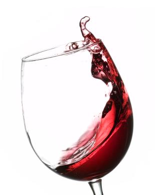 Польза красного вина оспорена