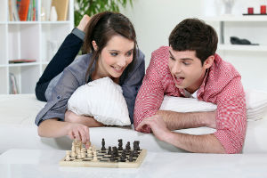 couple-playing-chess-130703.jpg