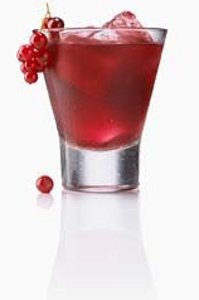 Ледяной компот из красной смородины