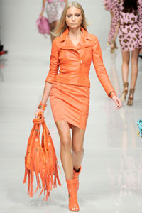 Оранжевая куртка 2012