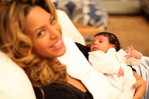 Бейонсе и Jay-Z с дочерью