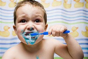 Важно чистить зубы два раза в день