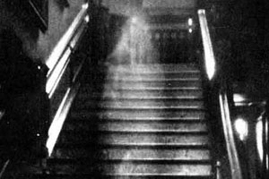 Призрак на лестнице