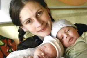 Джулия Робертс со своими детьми
