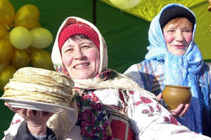 Гуляния с блинами в масленницу