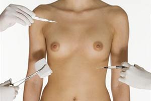 Регулярно проходить обследование груди у врача-маммолога необходимо для профилактики мастопатии
