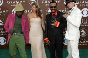 Лучшее поп-исполнение группы: Black Eyed Peas 
