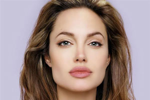 Глаза Анжелины Джоли