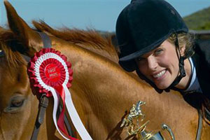 Девушка взяла призовое место в конном спорте