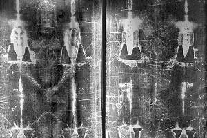 shroud-02.jpg