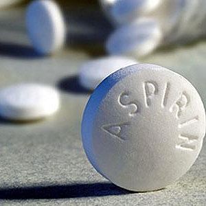 aspirin_pri_dlitelnom_prieme_zashchishchaet_ot_raka.jpg