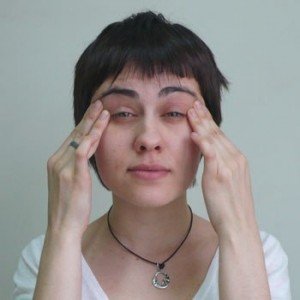 Почему глаза красные